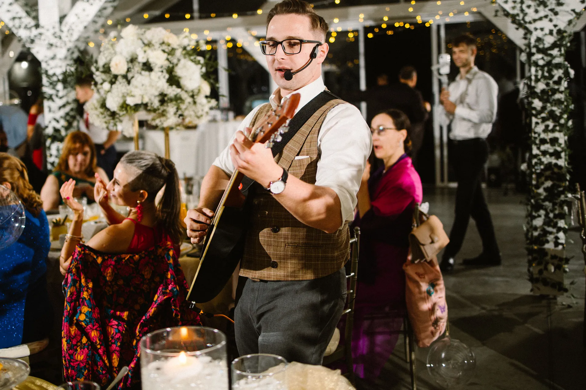 DJ Daniel's z gitarą